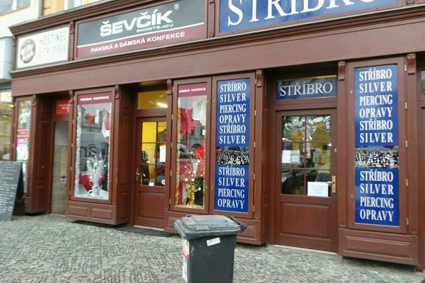 Prodejna Kolín, Karlovo nám. 72